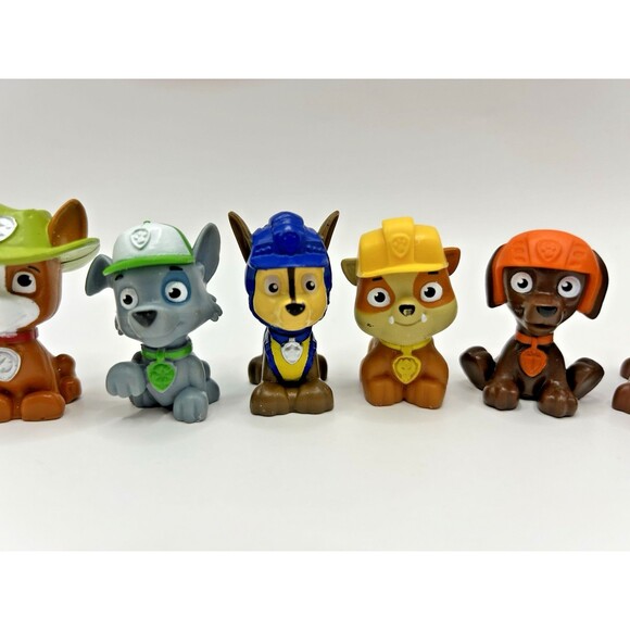 Paw Patrol Mini Figures Lot of 7 Mini Cake Toppers Tracker Rocky Zuma Skye Chase - Picture 4 of 6